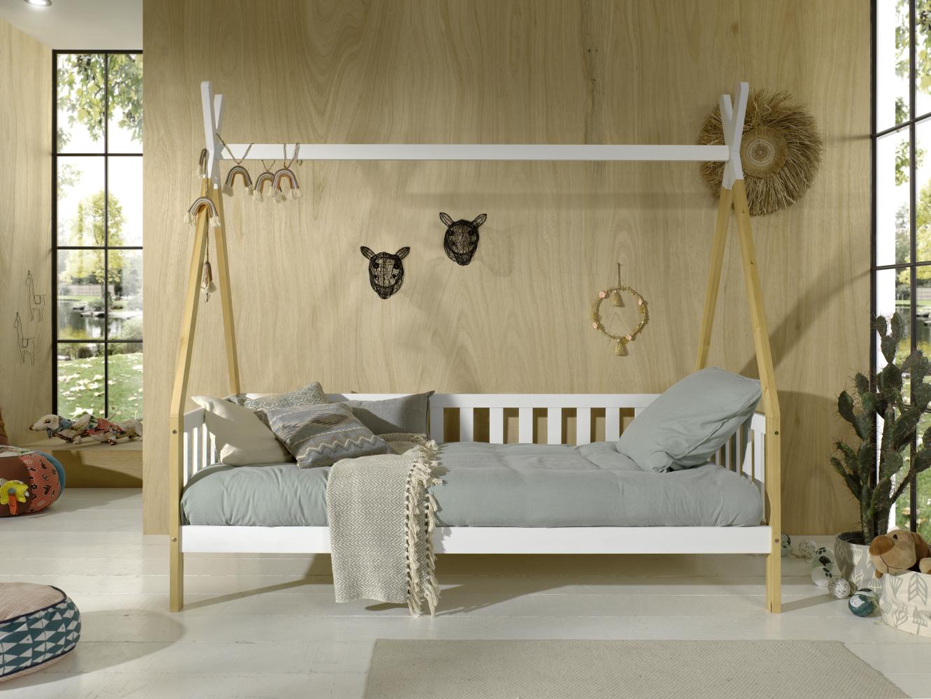 Tipi Kojen Bett mit Umrandung, Dachgestänge und Rolllattenrost, Liegefläche 90 x 200 cm, Ausf. Kiefer massive natur und weiß lackiert Bild 1