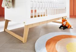 Pinolino Babyzimmer Möbel Set Kinderzimmer 'Bridge' breit mit Gitterbett, Wickelkommode und Schrank