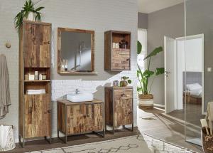 Badspiegel 67x75cm 'Bronx' recyceltes Holz & Eisen