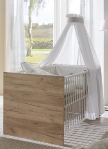 Arthur Berndt 'Anna' Babyzimmer Sparset 2-teilig, Kinderbett (70 x 140 cm) und Wickelkommode mit Aufsatzseiten Goldeiche / Weiß