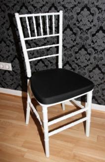 Casa Padrino Designer Acryl Stuhl inkl Sitzkissen Weiß/Schwarz - Ghost Chair white - Polycarbonat Möbel - Polycarbonat Stuhl - Acryl Möbel - Geisterstuhl