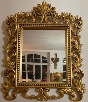 Casa Padrino Barock Spiegel Gold - Prunkvoller Wandspiegel mit eleganten Verzierungen - Barock Garderoben Spiegel - Barockstil Wandspiegel - Barock Möbel - Edel & Prunkvoll