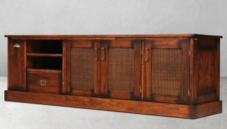 Casa Padrino Luxus Vintage Stil TV Schrank Braun / Messing 204 x 52 x H. 66 cm - Vintage Stil Sideboard mit 3 Türen und 2 Schubladen - Vintage Stil Wohnzimmer Möbel - Luxus Wohnzimmer Möbel