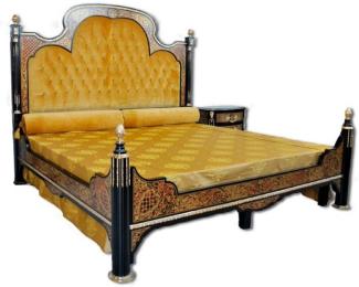 Casa Padrino Luxus Barock Boulle Doppelbett Schwarz / Rot / Gold / Silber 211 x 215 x H. 180 cm - Prunkvolles Massivholz Bett - Schlafzimmer Möbel - Hotel Möbel - Luxus Qualität - Made in Italy