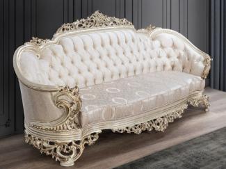 Casa Padrino Luxus Barock Sofa Cremefarben / Beige / Antik Gold - Prunkvolles Wohnzimmer Sofa mit elegantem Muster - Barock Wohnzimmer Möbel
