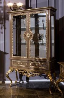 Casa Padrino Luxus Barock Vitrine Grau / Gold 125 x 43 x H. 193 cm - Edler Massivholz Vitrinenschrank mit 2 Glastüren und 2 Schubladen - Barock Möbel