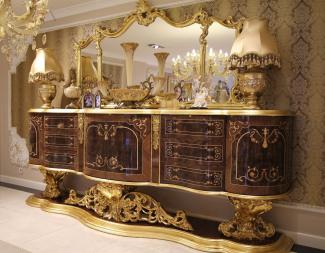 Casa Padrino Luxus Barock Sideboard mit Spiegel Braun / Antik Gold 305 x 50 x H. 232 cm - Prunkvoller Massivholz Schrank mit Wandspiegel - Edle Möbel im Barockstil - Luxus Qualität