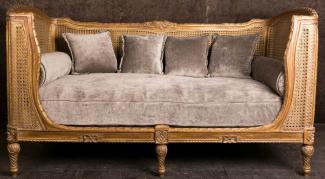 Casa Padrino Luxus Barock Sofa mit Kissen Braun / Taupe 187 x 89 x H. 103 cm - Handgefertigtes Sofa im Antik Stil - Wohnzimmer Möbel