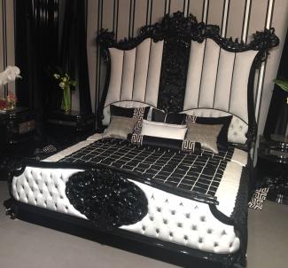 Casa Padrino Luxus Barock Schlafzimmer Set Weiß / Schwarz / Grau - 1 Doppelbett mit Kopfteil & 2 Nachtkommoden - Hochwertige Schlafzimmer Möbel im Barockstil - Edel & Prunkvoll
