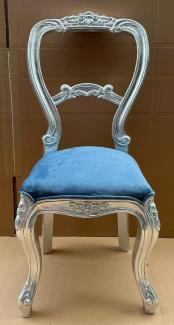 Casa Padrino Luxus Barock Damen Stuhl Blau / Silber - Handgefertigter Barockstil Schminktisch Stuhl - Luxus Schlafzimmer Möbel im Barockstil - Barock Möbel - Edel & Prunkvoll