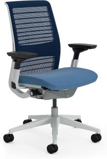 Steelcase Think Ergonomischer, höhenverstellbarer Bürostuhl mit verstellbarer Lordosenstütze und Armlehnen, atmungsaktiver 3D-Strick-Rückenlehne in Königsblau und bequemer Bezug in Kobalt