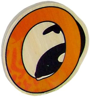 Hess Holzspielzeug 0044O - Buchstabe aus Holz, mit buntem Tiermotiv passend zum Vokal O, ca. 5 x 6 cm groß, handgefertigt, als Dekoration für´s Kinderzimmer