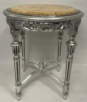 Casa Padrino Barock Beistelltisch Silber / Beige - Runder Antik Stil Massivholz Tisch mit Marmorplatte - Wohnzimmer Möbel im Barockstil - Antik Stil Möbel - Barock Möbel