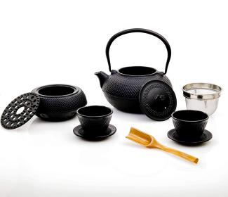 Lumaland Tee Set 8-teilig - 1,4 Liter Gusseiserne Teekanne Tetsubin - Stövchen aus Gusseisen - 2 Teebecher & 2 Untersetzer - Schwarz