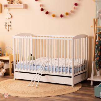 Alcube® Babybett komplett Set EMMI 60x120 in Weiß aus Massivholz, mit Schublade, 60x120 Matratze und Ganzjahresbettdecken Set, mitwachsendes babybett inkl. 3 Schlupfsprossen