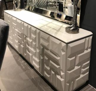 Casa Padrino Luxus Sideboard Weiß / Silber 220 x 45 x H. 75 cm - Edler Massivholz Schrank mit 4 Türen - Luxus Möbel - Luxus Qualität