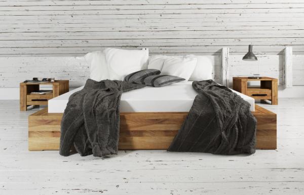 Bett Lubic 3 aus Wildeiche massiv 80x200 ohne Kopfteil mit Holzfußgestell